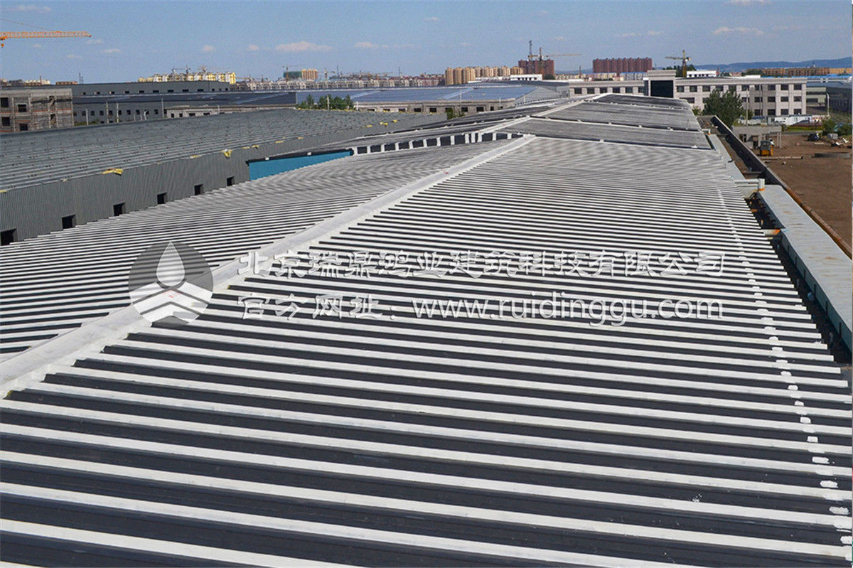 提高金属屋面防水能力的方法